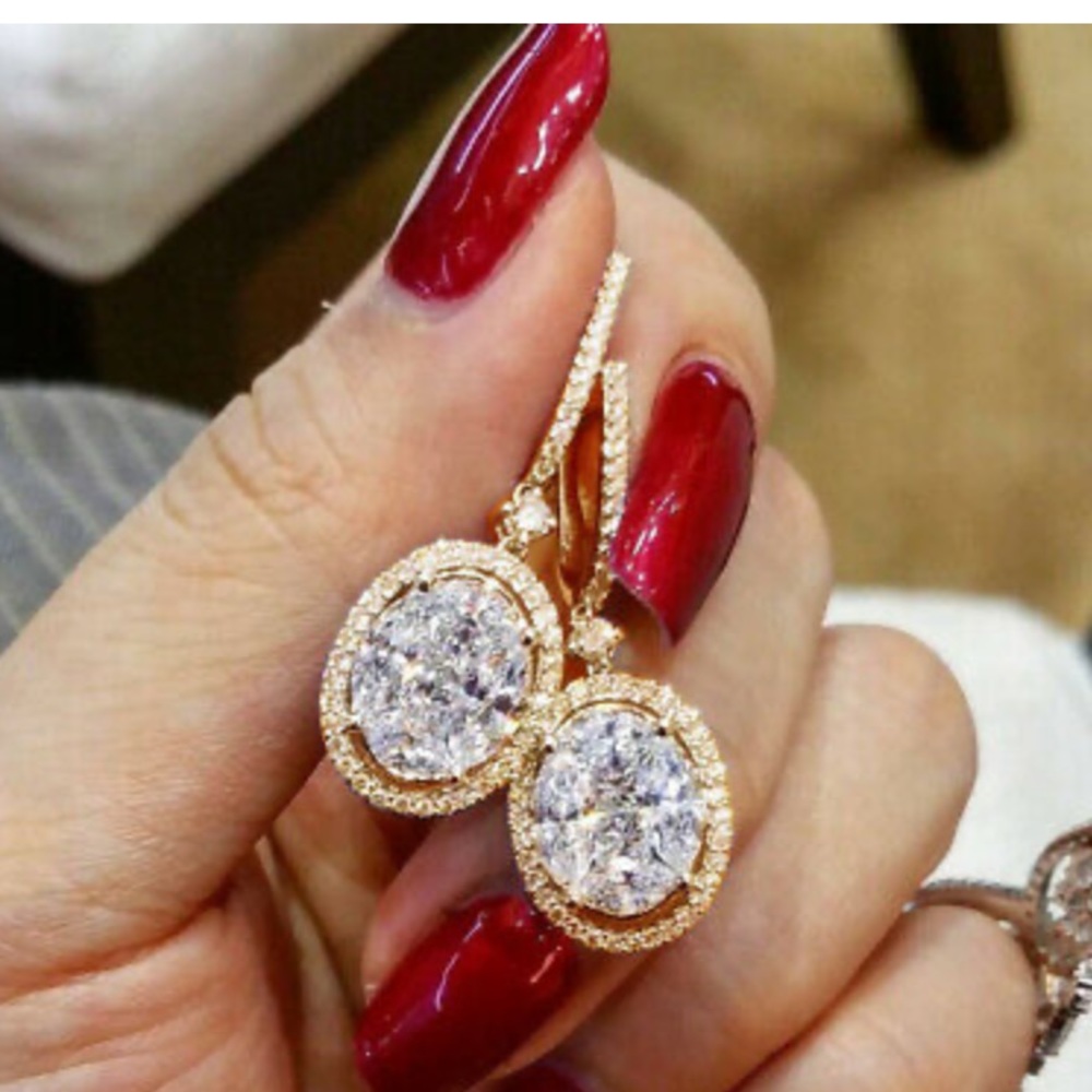 NEW 18k  Gold Plated Earrings - Picture 2 of 4